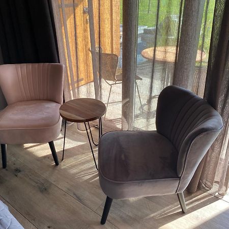 'T Heidepaleis Bed & Breakfast Garderen Eksteriør bilde