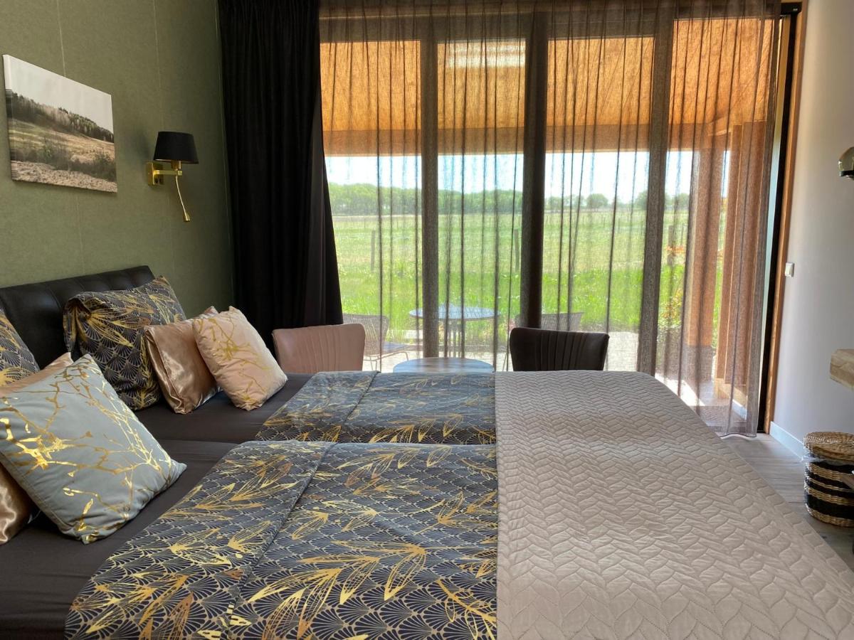 'T Heidepaleis Bed & Breakfast Garderen Eksteriør bilde