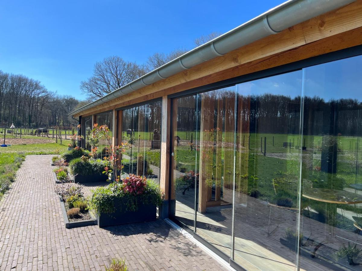 'T Heidepaleis Bed & Breakfast Garderen Eksteriør bilde
