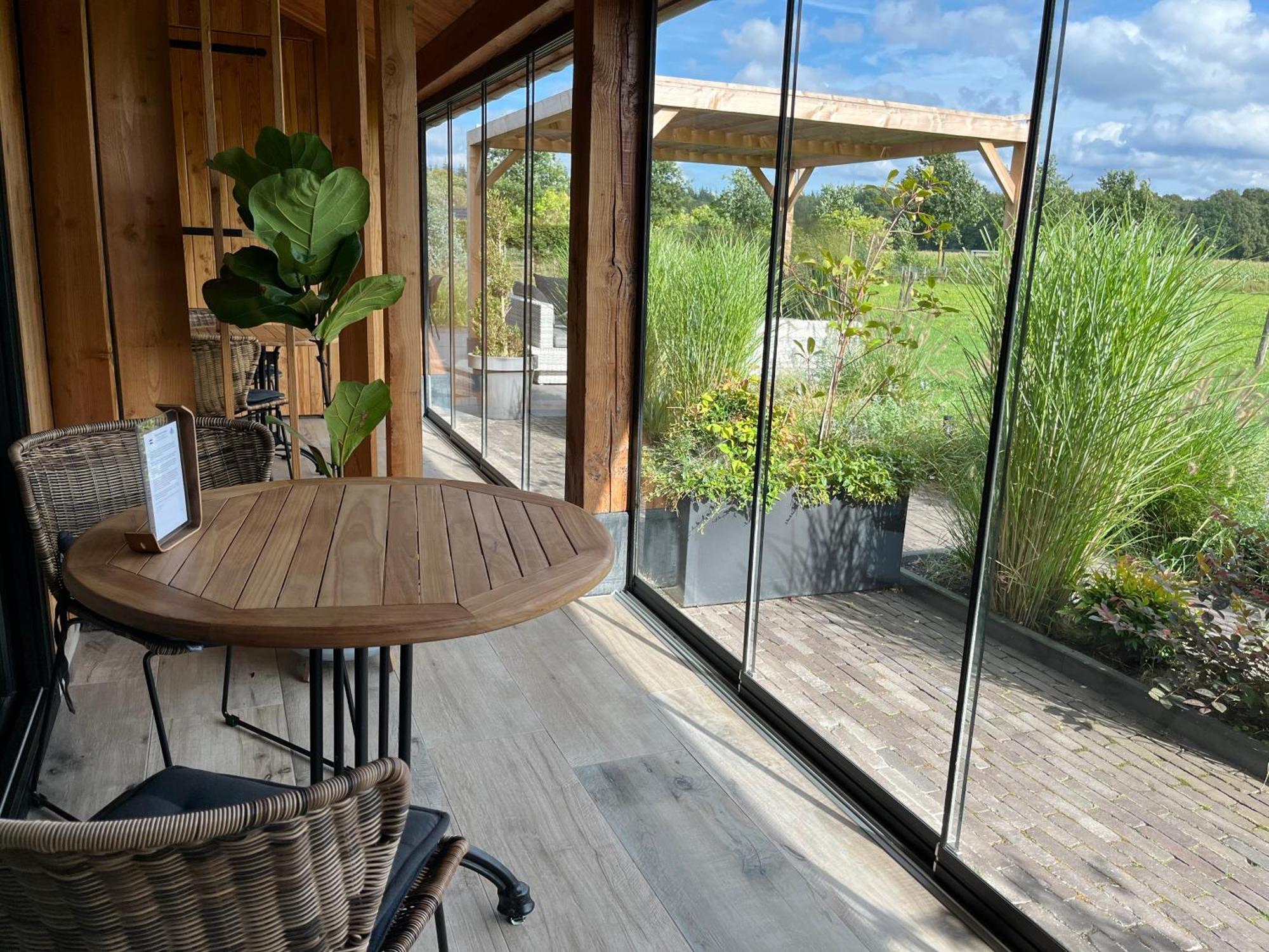 'T Heidepaleis Bed & Breakfast Garderen Eksteriør bilde